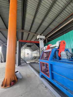 acheter Machine de rotomoulding automatique de navette produisant des réservoirs d'eau Économie d'énergie fabrication en ligne