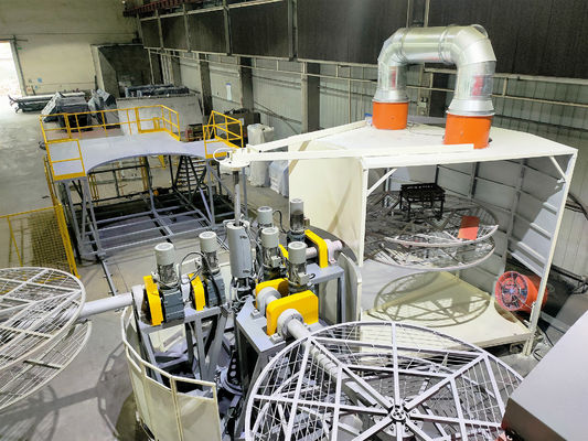Machine de rotomoulding de navette en plastique Polyéthylène 1000L Capacité 0,5-3Rpm Vitesse de rotation du moule