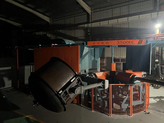 Production de grands réservoirs d'eau Machines automatiques de moulage à rotomoteur à trois bras